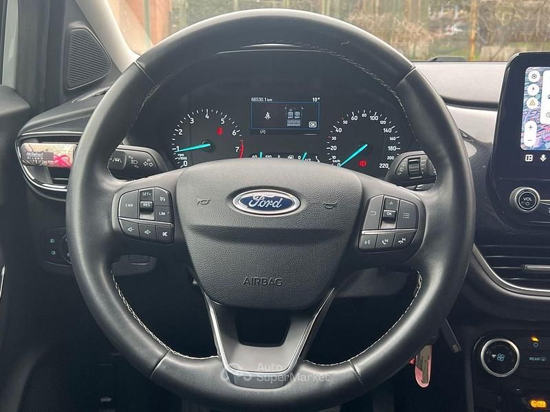 Usata Ford Puma Titanium 125 CV (91 kW) 2022 Grigio SUV