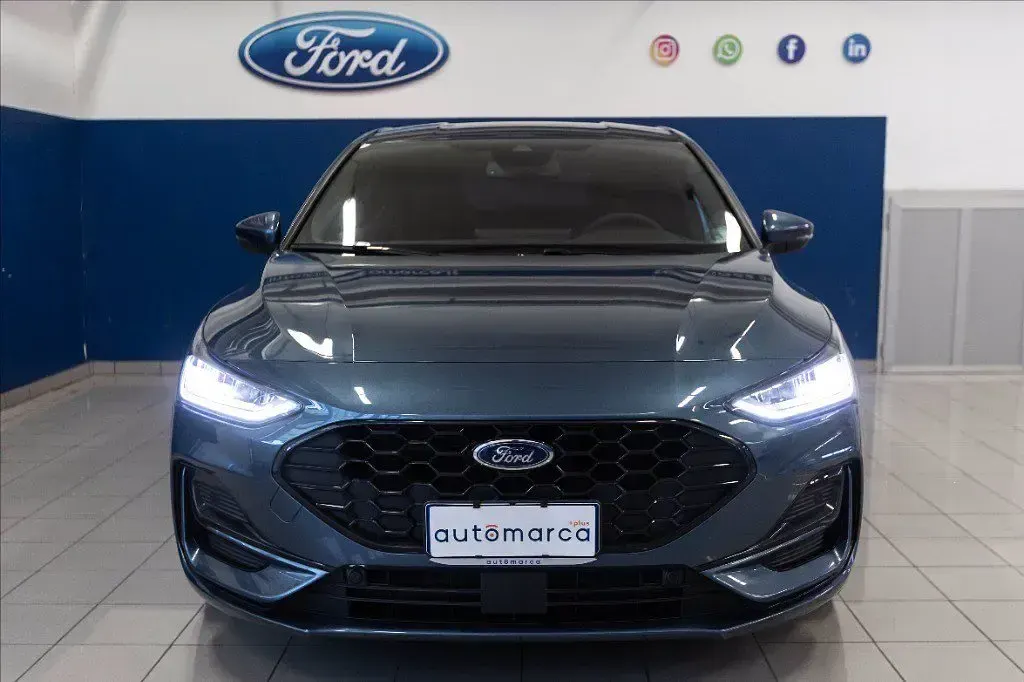 Usata Ford Focus ST-Line 125 CV (91 kW) 2024 Blu Berlina