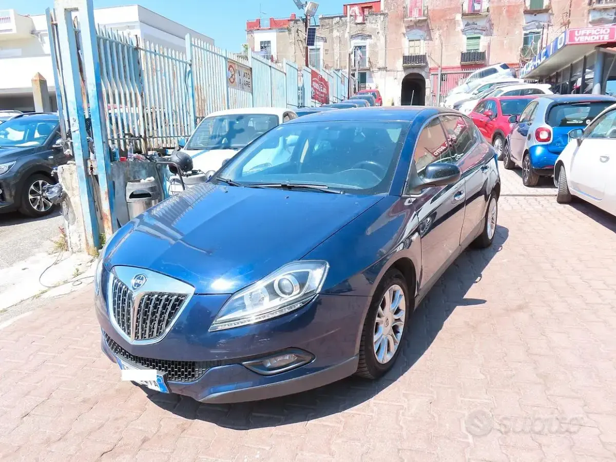 Usata Lancia Delta Gold 120 CV (88 kW) 2011 Bluazzurro Utilitaria