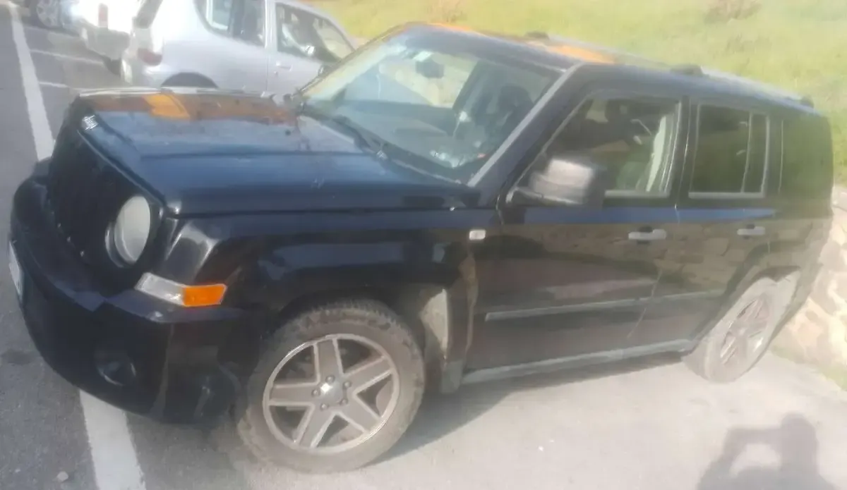Usado Jeep Patriot Limited 140 CV (102 kW) 2008 Negro SUV