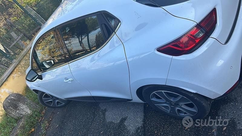 Usata Renault Clio IV 75 CV (55 kW) 2014 Utilitaria