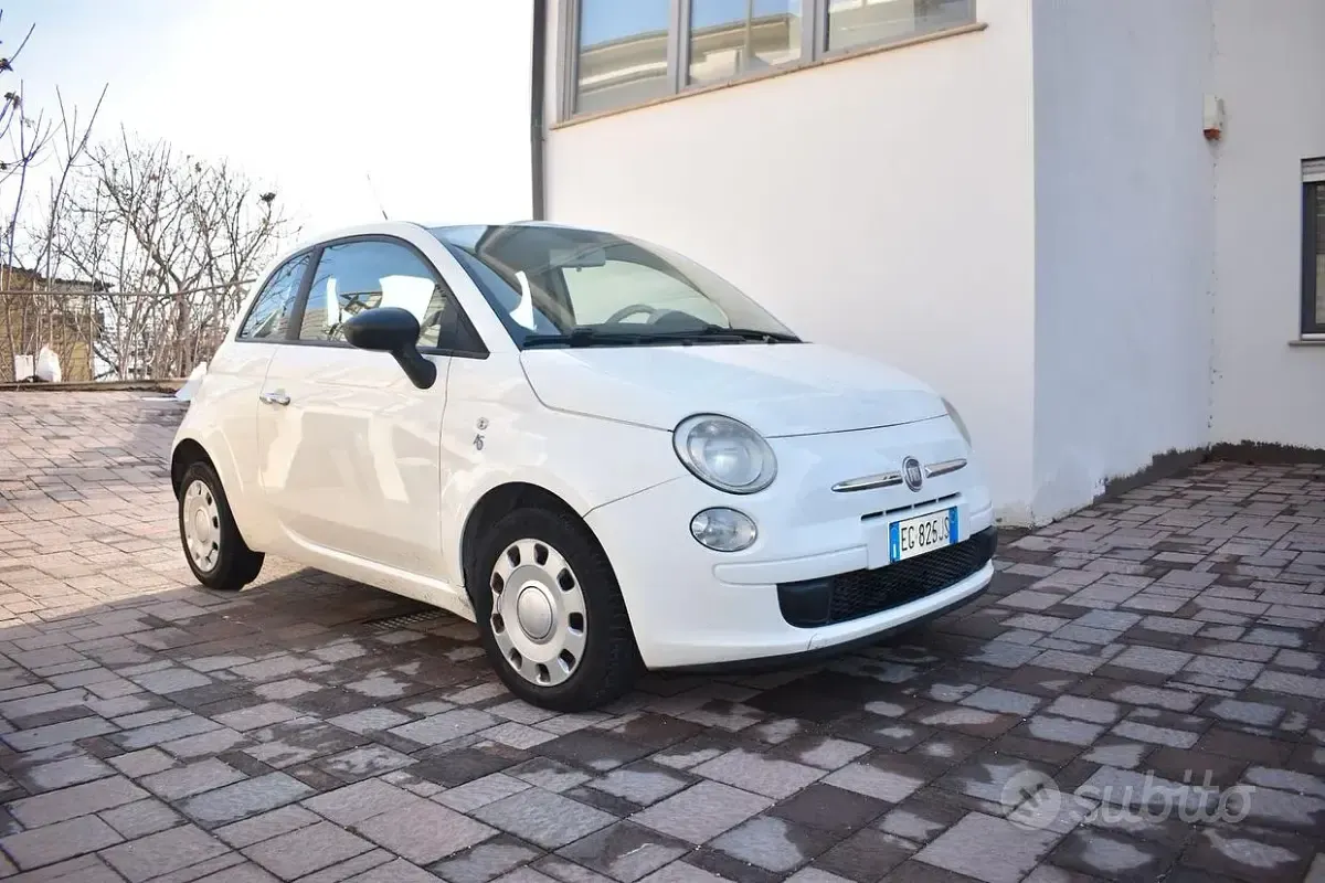 Usata Fiat 500 75 CV (55 kW) 2011 Bianco Berlina