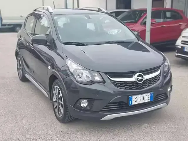 Usata Opel Karl Rocks 73 CV (53 kW) 2018 Grigio Utilitaria