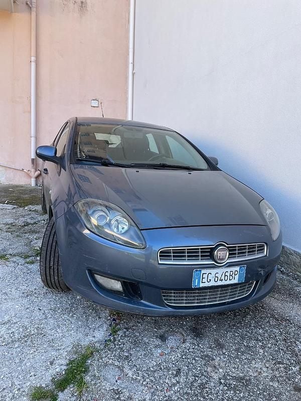 Usata Fiat Bravo 120 CV (88 kW) 2010 Utilitaria