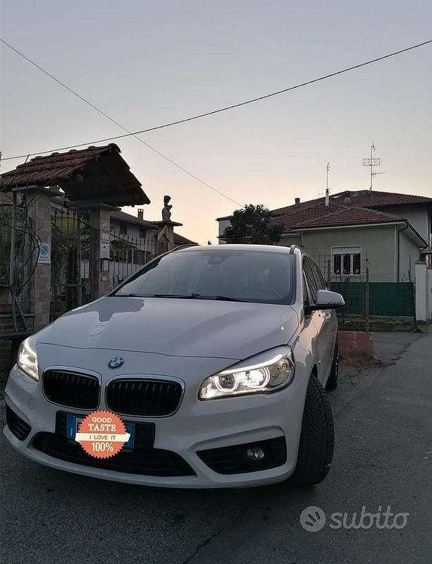 Usata BMW 218 Gran Tourer Sport Line 150 CV (110 kW) 2017 Bianco Monovolume