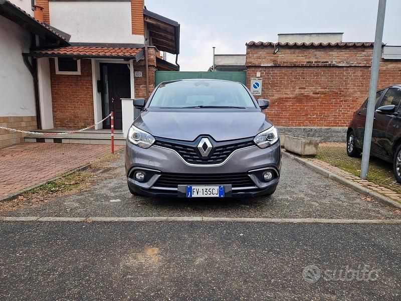 Usata Renault Scénic IV 140 CV (102 kW) 2019 Grigio Monovolume