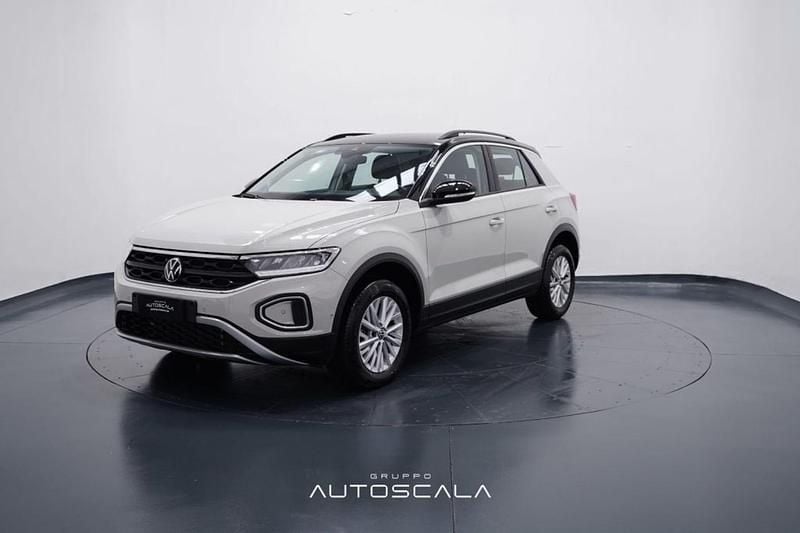 Usata VW T-Roc Life 150 CV (110 kW) 2024 Grigio SUV