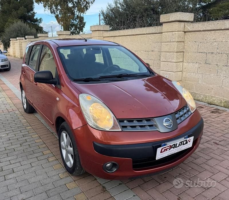 Usata Nissan Note 86 CV (63 kW) 2006 Nero Utilitaria