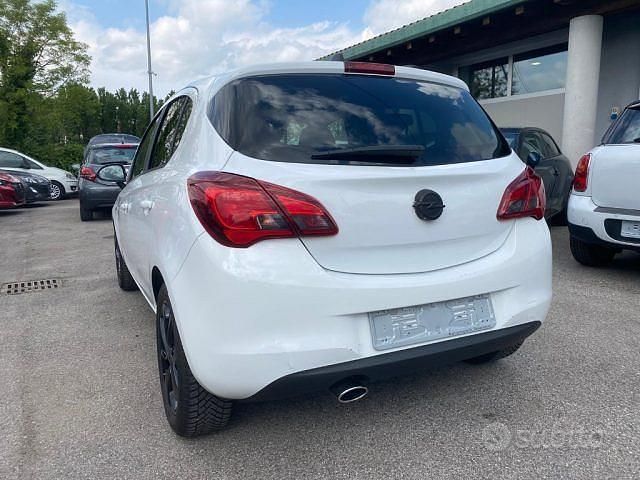 Usata Opel Corsa Cosmo 70 CV (51 kW) 2016 Bianco Utilitaria