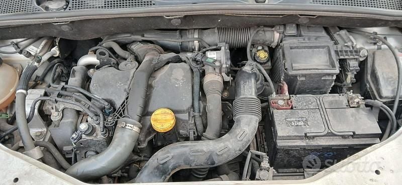 Usata Dacia Dokker 75 CV (55 kW) 2015 Grigio Monovolume