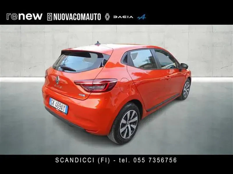 Usata Renault Clio Equilibre 145 CV (106 kW) 2022 Arancione Utilitaria