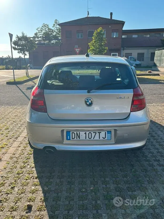 Usata BMW 120 177 CV (130 kW) 2008 Grigio Utilitaria