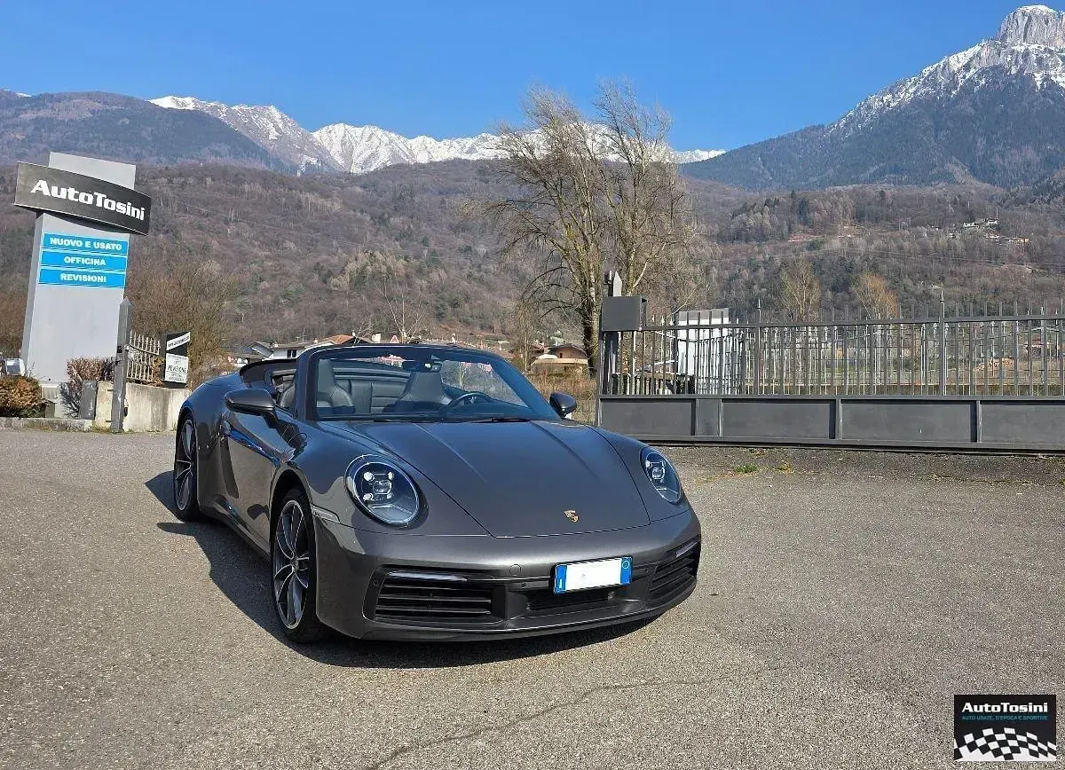 Usata Porsche 911 Carrera 4S 450 CV (330 kW) 2020 Grigio Coupé