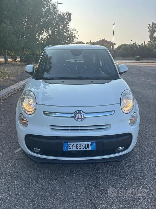 Bianco Usata 2015 Fiat 500L Pop Star Monovolume | 6500 € - Immagine 1/4