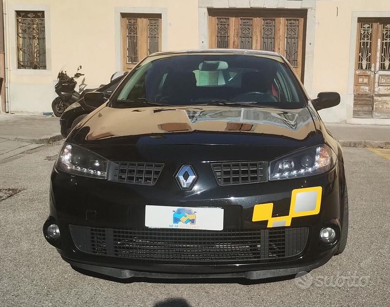Usata Renault Mégane II 225 CV (165 kW) 2005 Nero Berlina