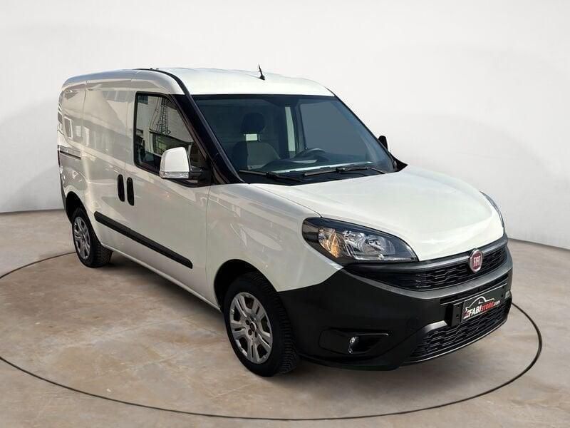 Bianco Usata 2019 Fiat Doblò Easy Monovolume | 12.800 € (Buon prezzo) - Immagine 1/4