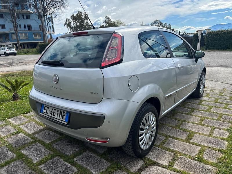 Usata Fiat Punto Evo Dynamic 77 CV (56 kW) 2010 Argento Utilitaria