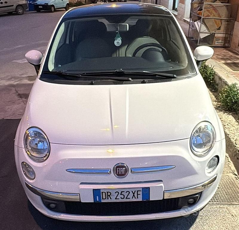 Usata Fiat 500 Lounge 69 CV (50 kW) 2008 Bianco Utilitaria