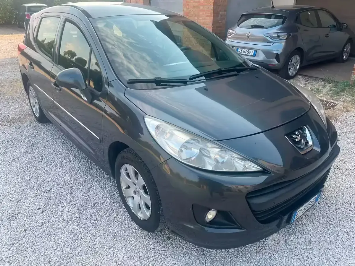 Usata Peugeot 207 73 CV (53 kW) 2012 Grigio Station wagon