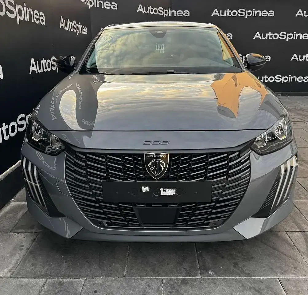 Usata Peugeot 208 Allure 102 CV (75 kW) 2025 Grigio Utilitaria