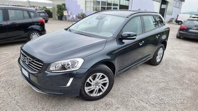 Usata Volvo XC60 R-Design 150 CV (110 kW) 2016 Grigio SUV