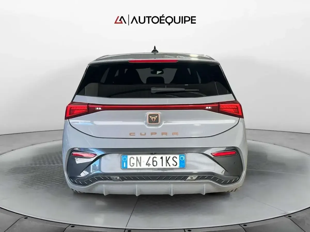Usata Cupra Born 150 kW (204 CV) 2023 Grigio Utilitaria