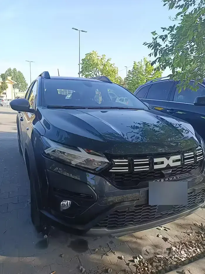 Usata Dacia Sandero 101 CV (74 kW) 2023 Grigio Berlina