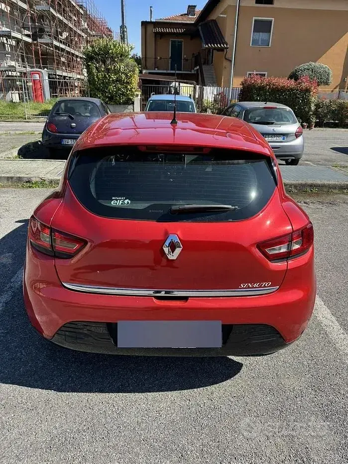 Usata Renault Clio IV 73 CV (53 kW) 2012 Rosso Berlina