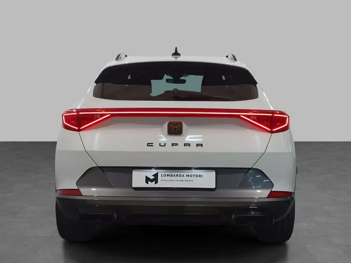 Usata Cupra Formentor 150 CV (110 kW) 2024 Bianco nevada SUV