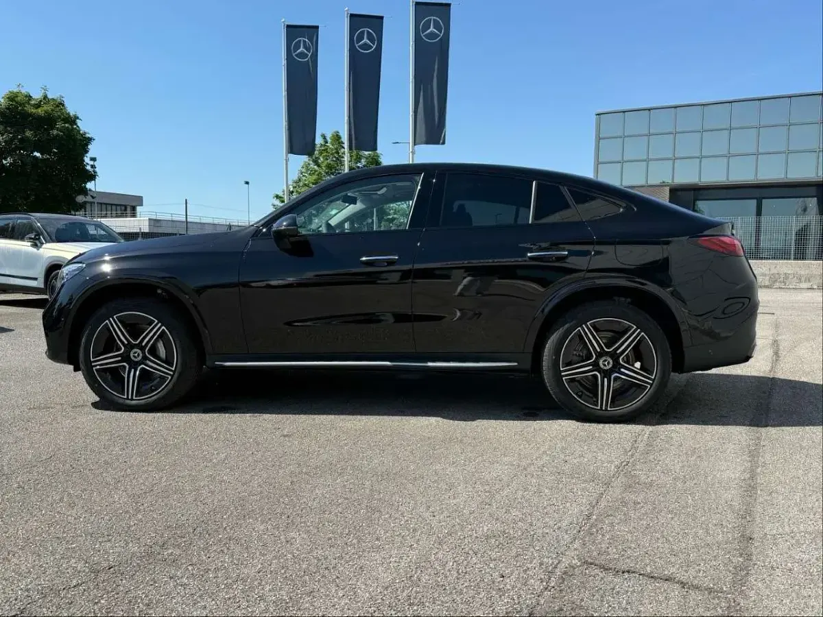 Nuova Mercedes GLC300de 197 CV (144 kW) 2026 Nero ossidiana Coupé
