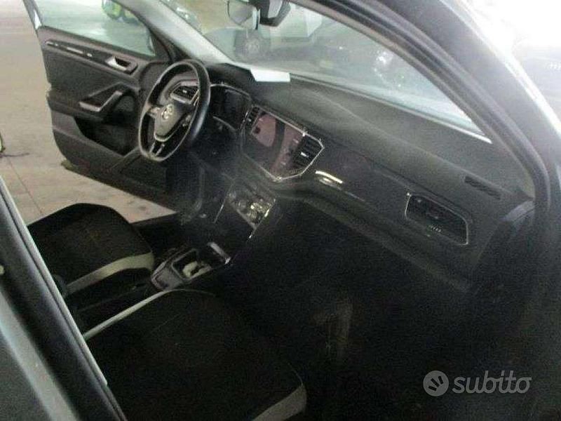 Usata VW T-Roc Advance 150 CV (110 kW) 2019 Grigio SUV