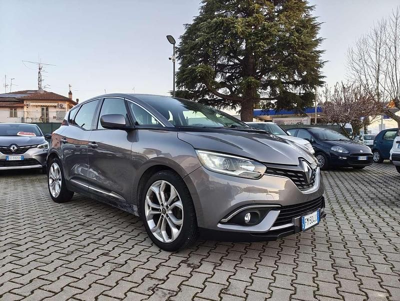 Usata Renault Scénic IV 110 CV (80 kW) 2018 Grigio Monovolume