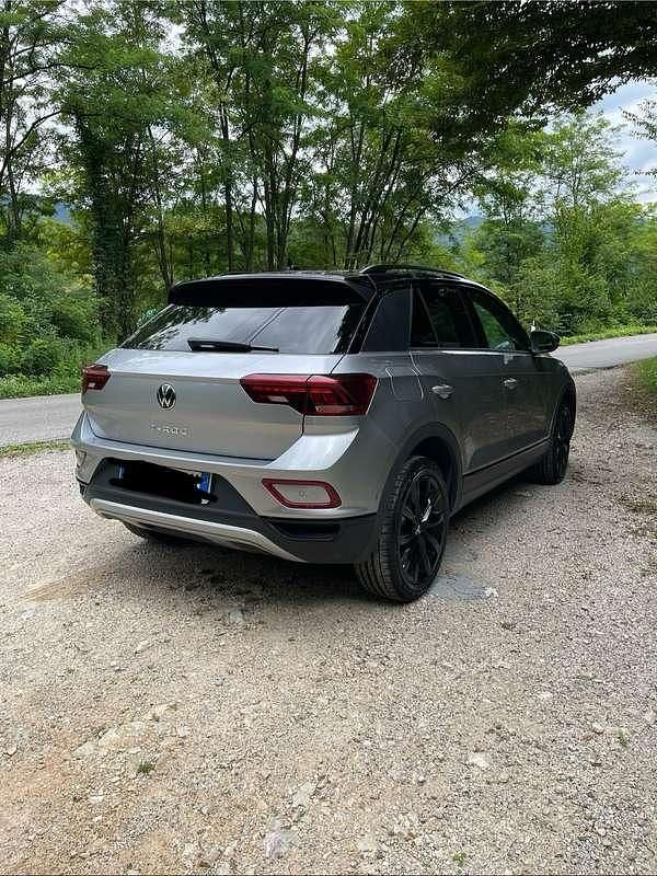 Usata VW T-Roc Style 110 CV (80 kW) 2022 Grigio SUV
