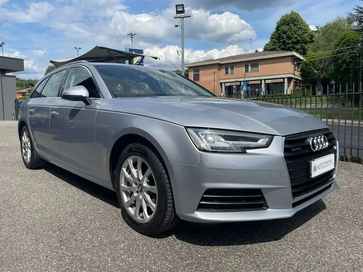 Usata Audi A4 Business 190 CV (139 kW) 2017 Argento Station wagon