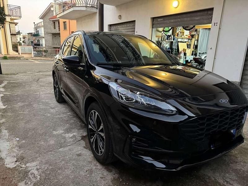 Usata Ford Kuga ST-Line X 120 CV (88 kW) 2022 SUV