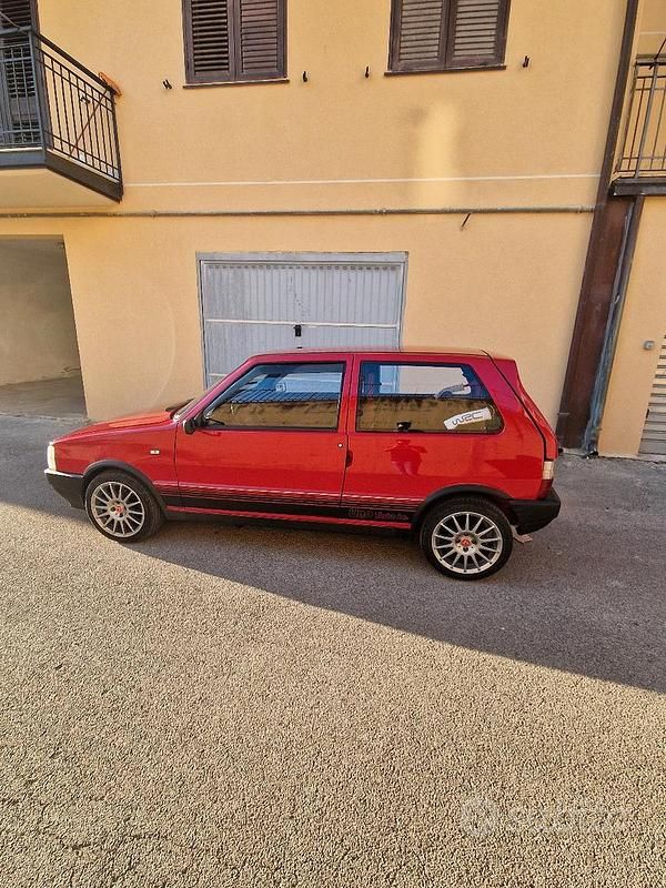 Usata Fiat Uno 105 CV (77 kW) 1987 Rosso Utilitaria