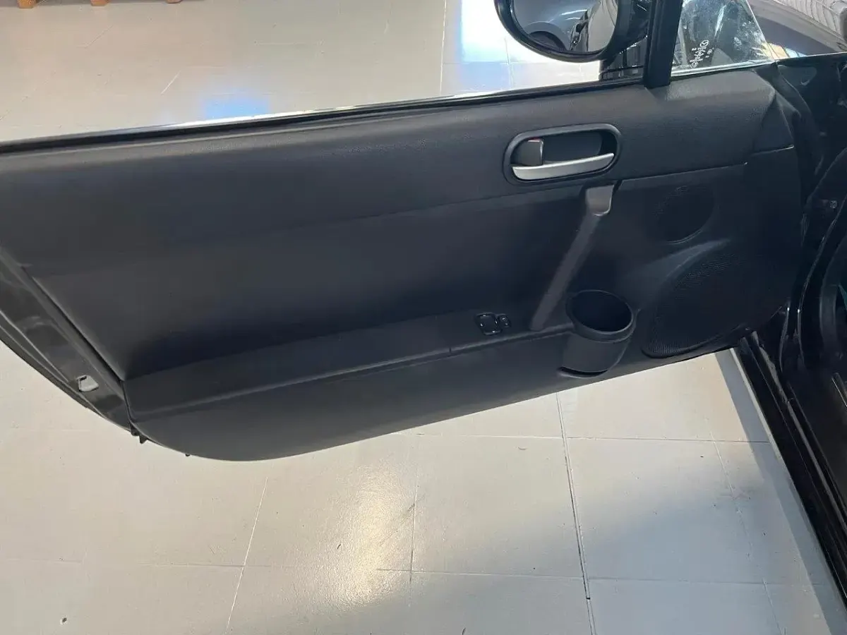 Usata Mazda MX5 126 CV (92 kW) 2007 Viola Cabrio
