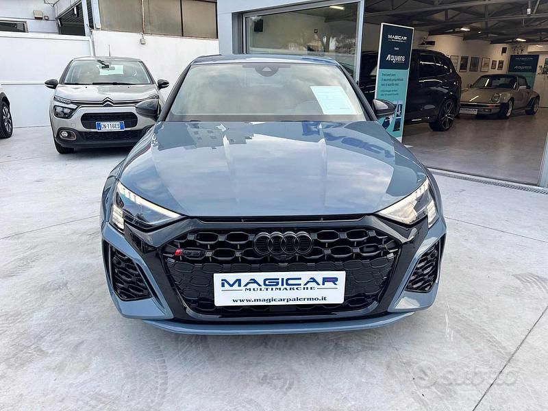 Usata Audi RS3 Ambiente 400 CV (294 kW) 2022 Grigio kemora Berlina