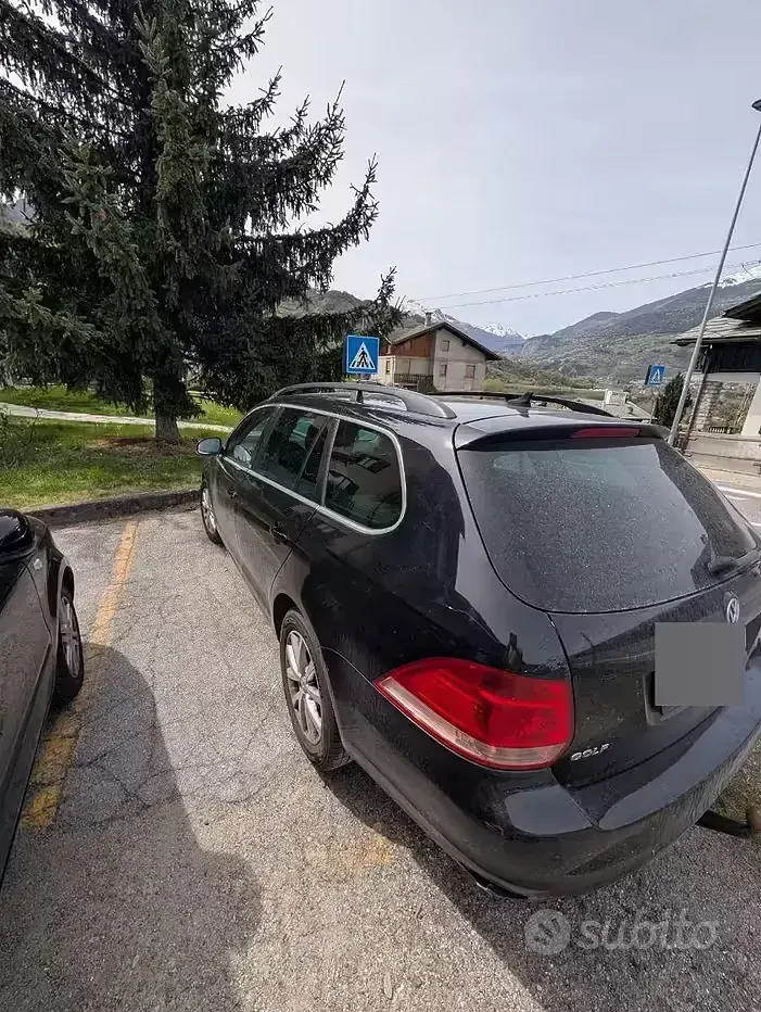 Usata VW Golf VI 105 CV (77 kW) 2011 Nero Utilitaria