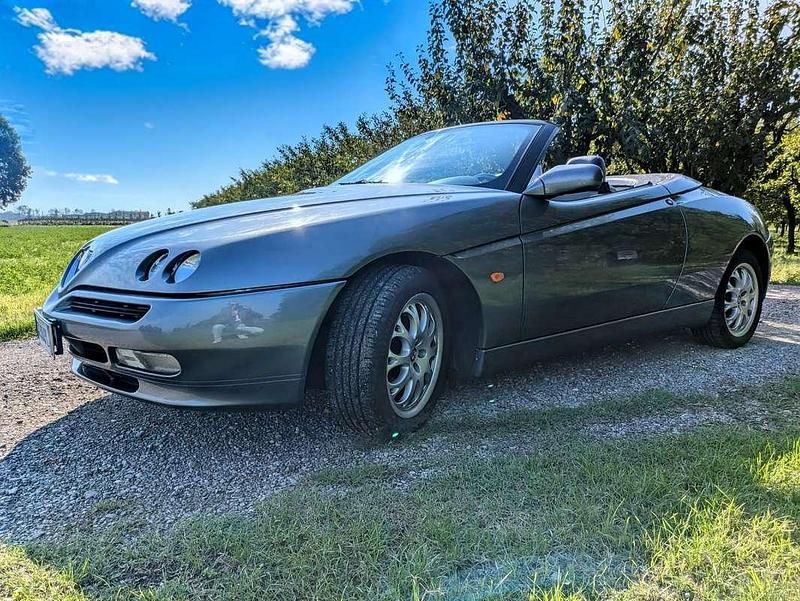Usata Alfa Romeo Spider 155 CV (114 kW) 2000 Cabrio