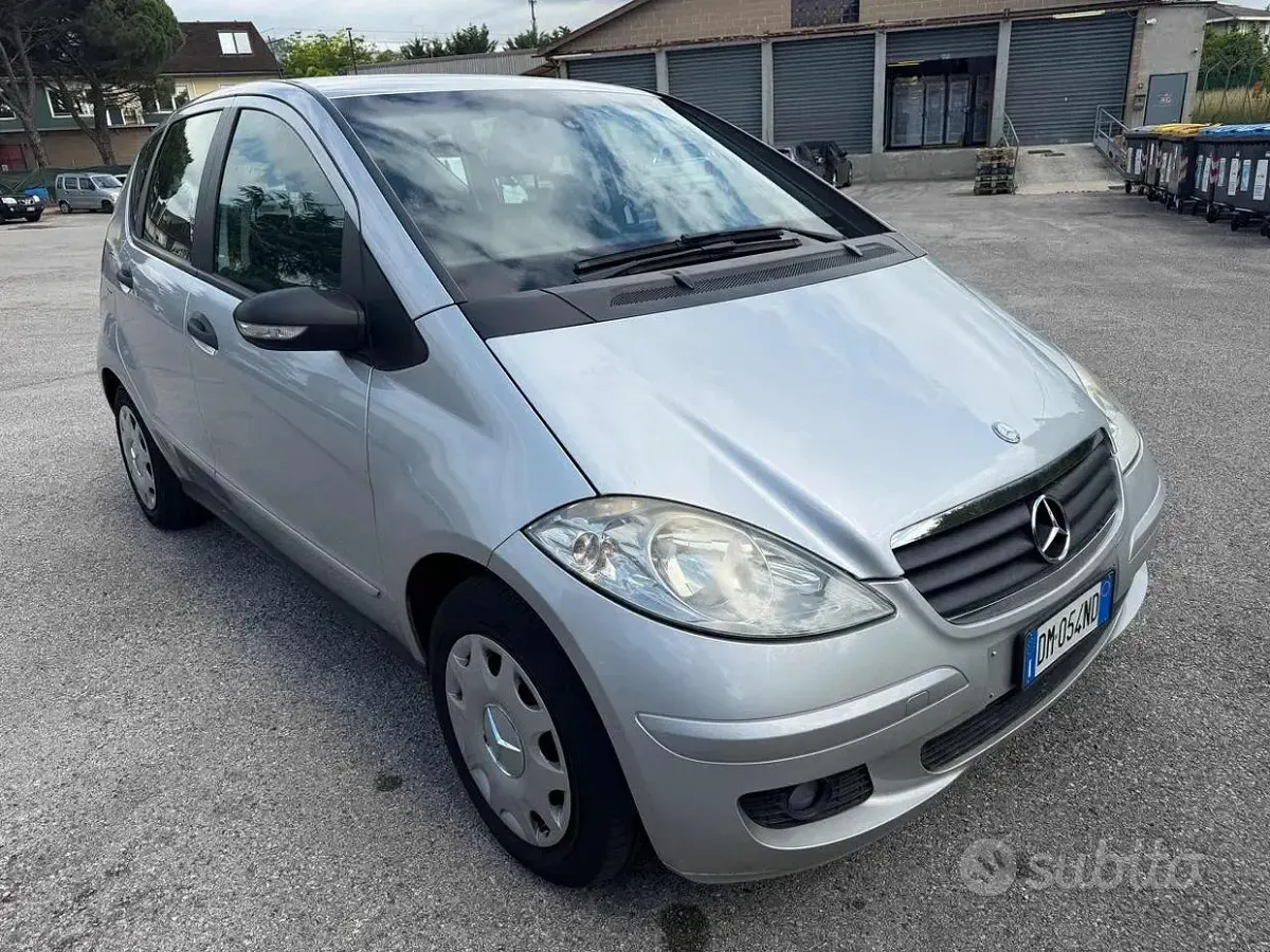 Usata Mercedes A150 Avantgarde 95 CV (69 kW) 2008 Grigio Berlina