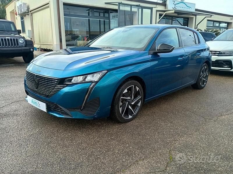 Usata Peugeot 308 Allure 131 CV (96 kW) 2024 Blu Berlina