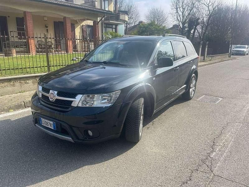 Usata Fiat Freemont Urban 140 CV (102 kW) 2011 Nero SUV