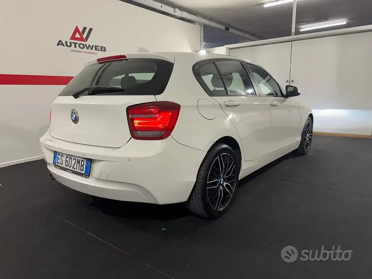 Usata BMW 116 Sport Line 116 CV (85 kW) 2013 Bianco Utilitaria