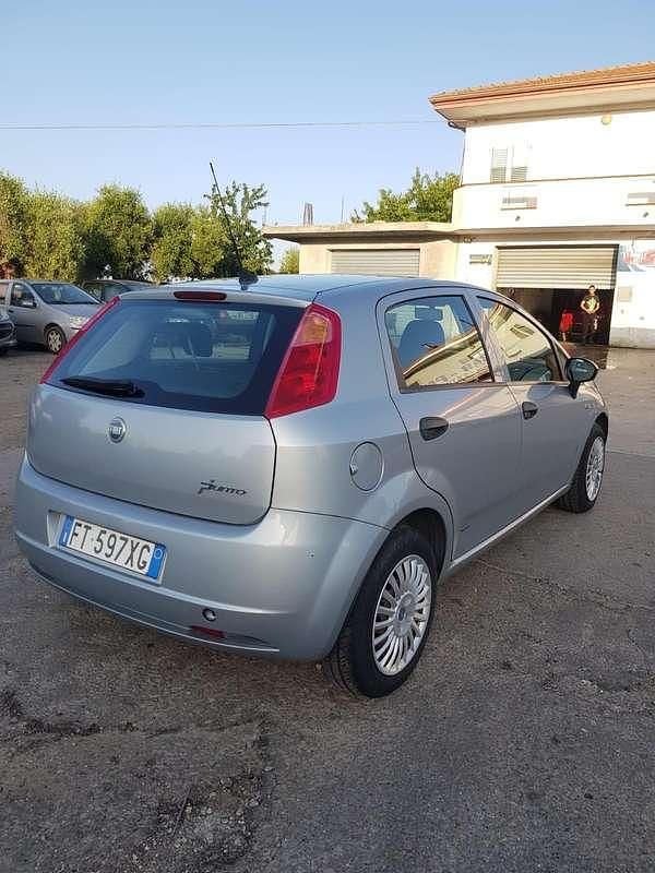 Usata Fiat Grande Punto Dynamic 65 CV (47 kW) 2007 Utilitaria