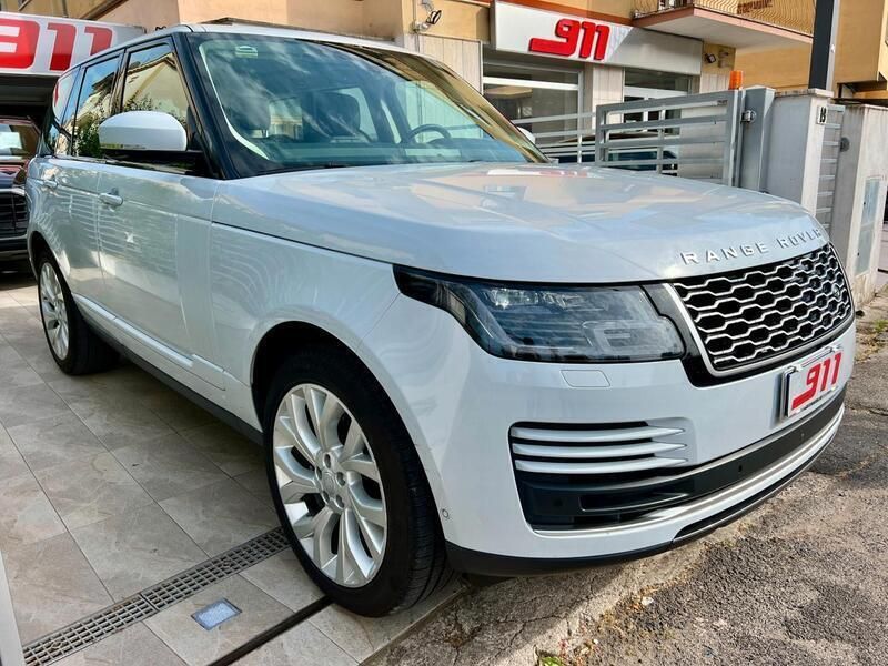 Bianco Usata 2021 Land Rover Range Rover Vogue SUV | 61.900 € - Immagine 1/4