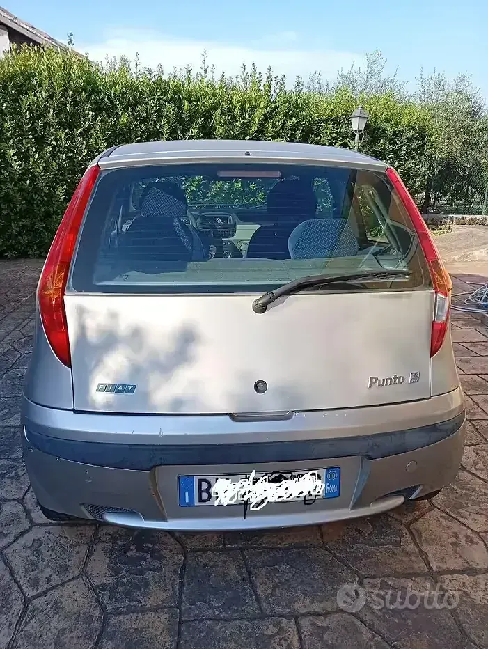 Usata Fiat Punto 80 CV (58 kW) 2000 Grigio Utilitaria