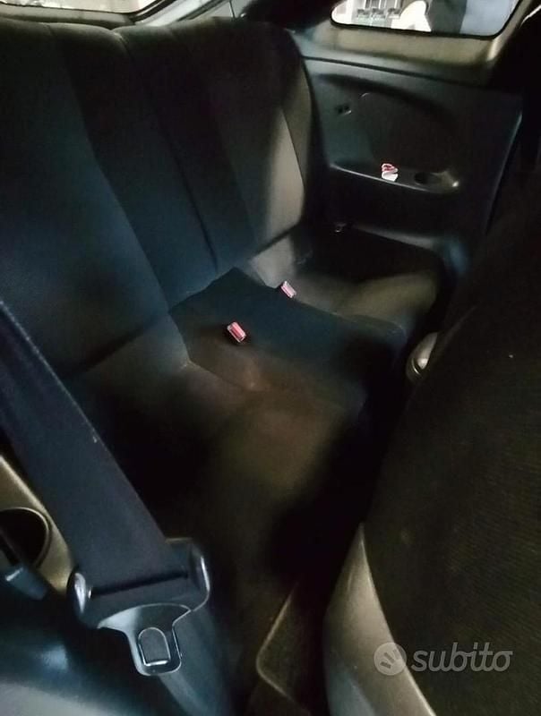 Usata Toyota Celica 143 CV (105 kW) 2003 Grigio Coupé