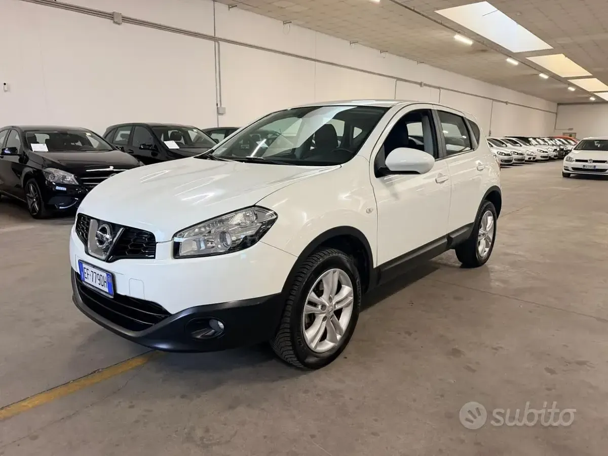 Usata Nissan Qashqai Tekna 150 CV (110 kW) 2010 Bianco SUV