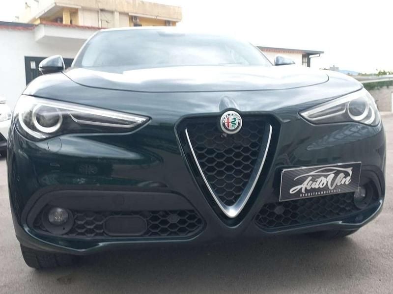 Usata Alfa Romeo Stelvio Executive 209 CV (153 kW) 2019 Verde SUV